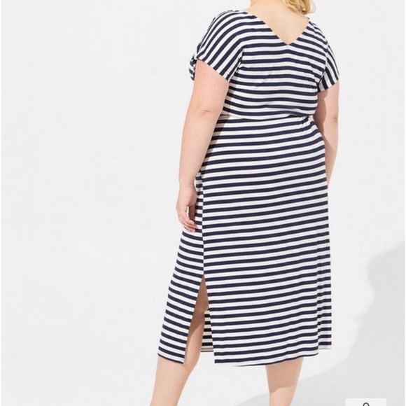 Torrid Midi Super Soft Dolman Sleeve Dress, women’s size 4, blue & white stripes - Picture 3 of 5